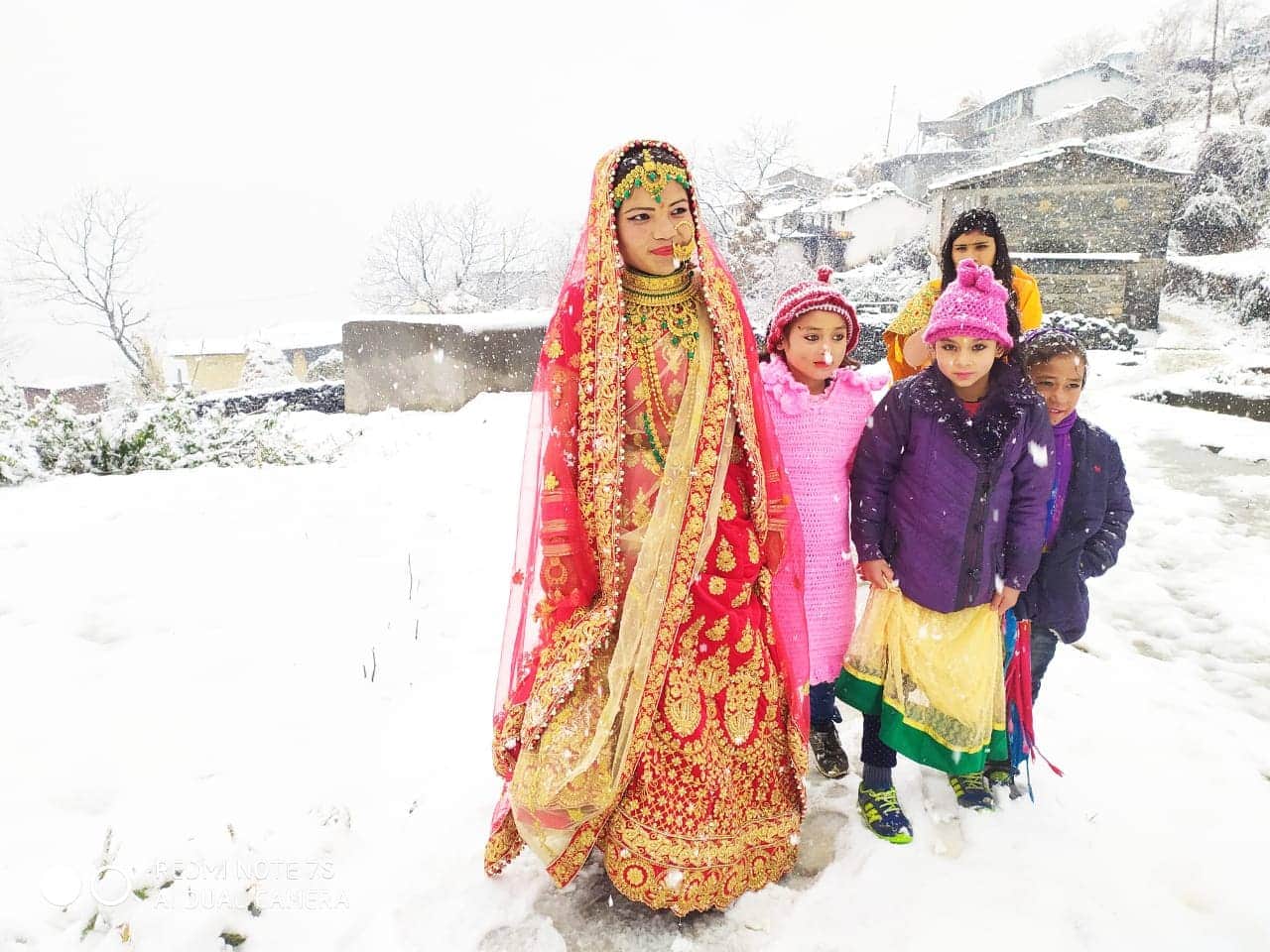heavy snowfall in Uttarakhand marriage celebration in hilly area