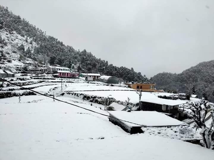 heavy snowfall in bageshwar