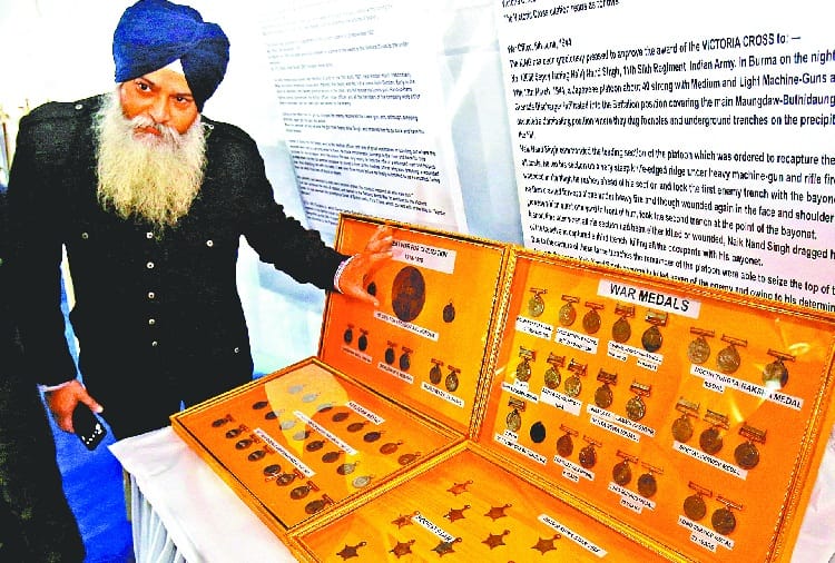 Unique Collection by Mechanical Engineer Narendra Pal Regarding Sikh History and Indian Army