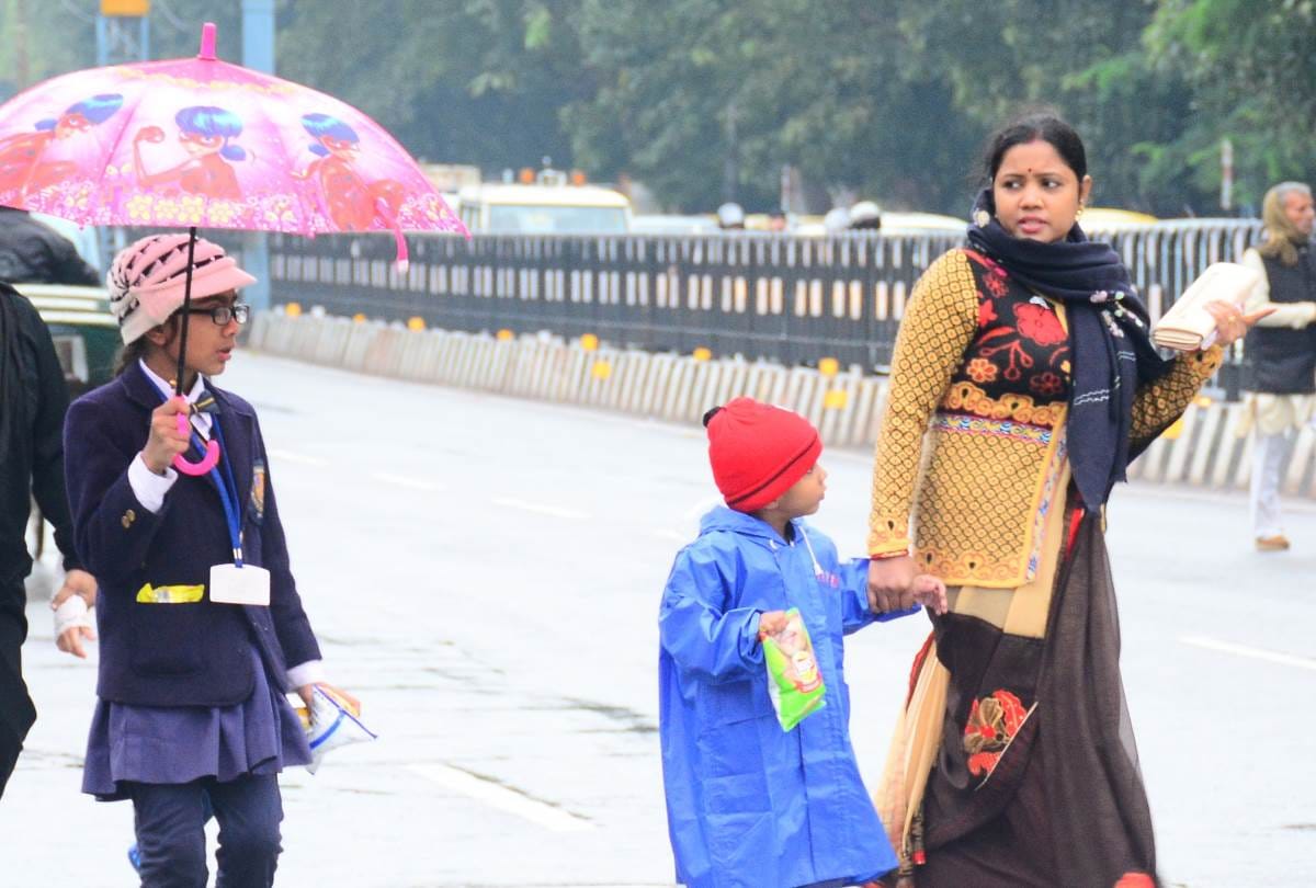 weather changed due to rain and hail in lucknow