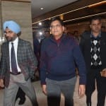 जम्मू-कश्मीर में माता वैष्णो देवी के दर्शन के लिए पहुंचे रेल मंत्री पियूष गोयल
