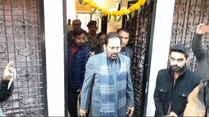 Mukhtar Abbas Naqvi Arrives dehradun for console his friend Family after death