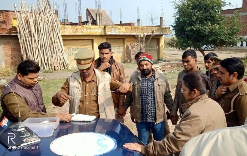 rimaand par aae sapa neta ne baraamad karaaya tamancha va kaaratoos