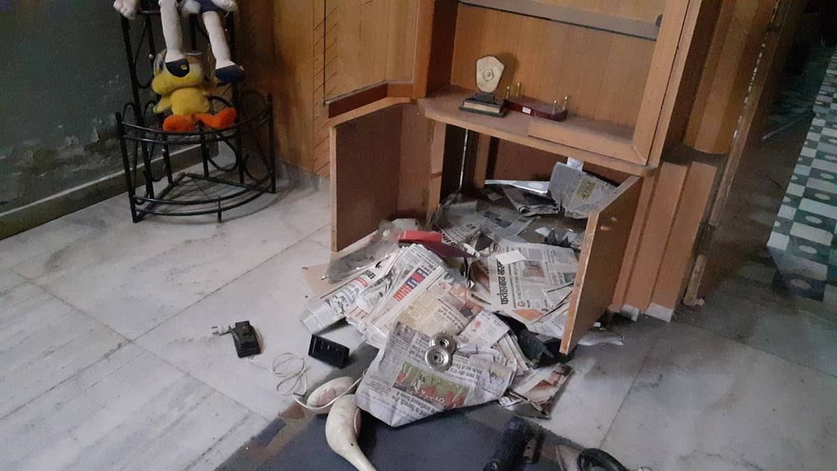 Burglars entered the house near wall of Sadar police station, blew away jewelry and accessories, crime, police, fatehabad