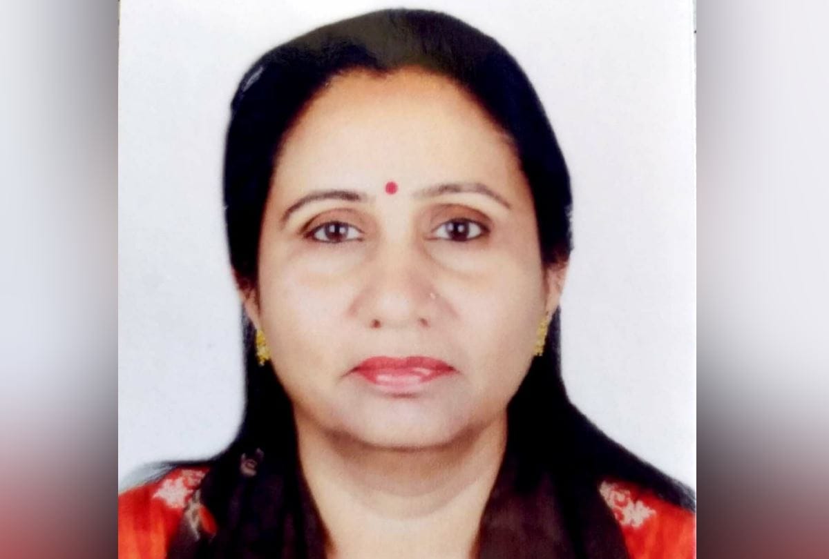 Dr deepika sood expert advice locust attack deter by DJ music  beating thalis