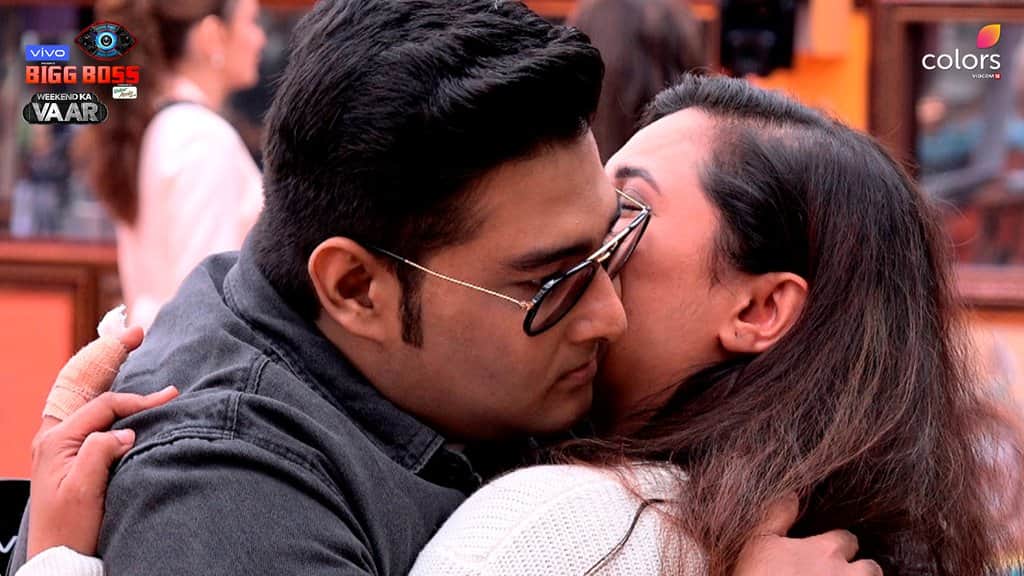 Bigg Boss 13 Rashami Desai brother Gaurav reaction on Rashmi and Arhaan Khan relation