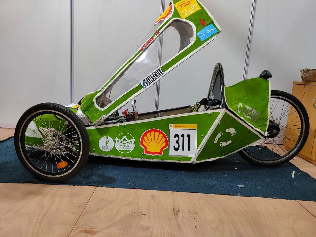 build the body of the mini car with bad paper
