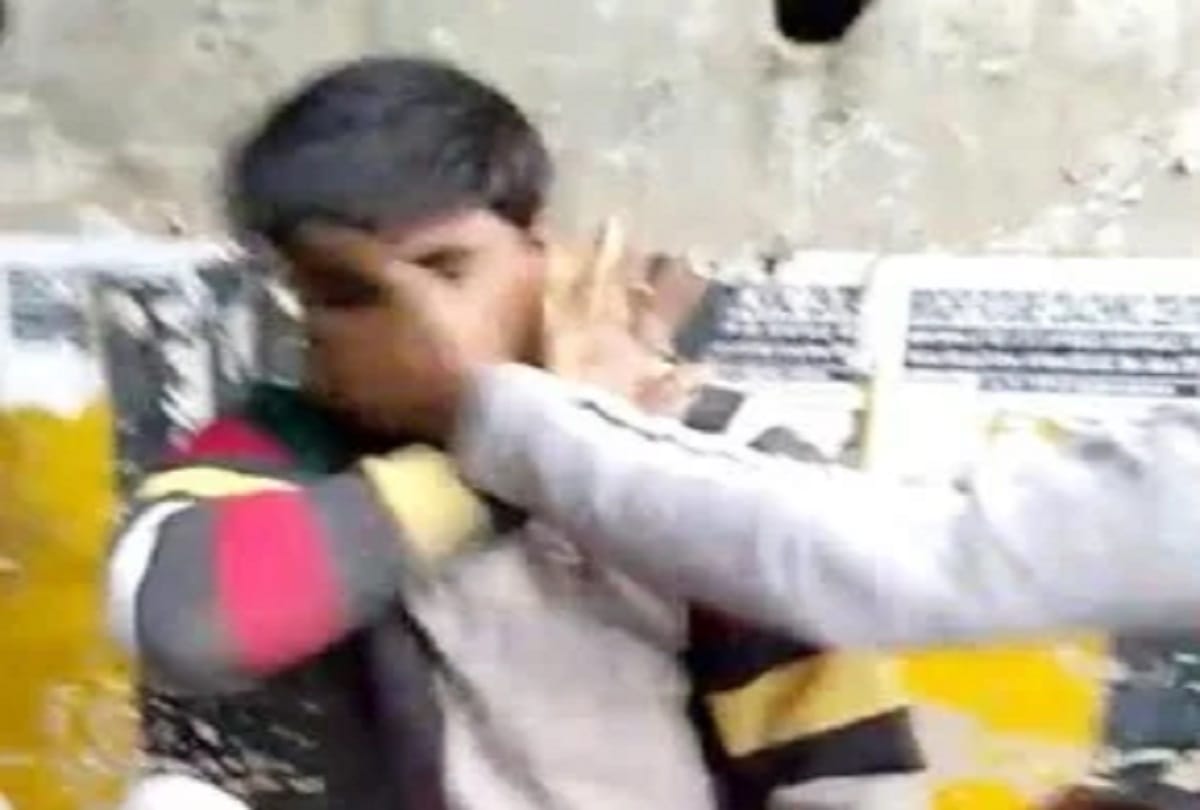 biryani vendor beaten up after using racist words in noida