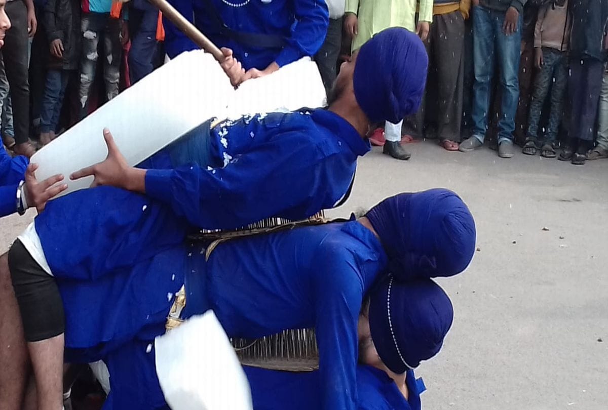 prakash parv nagarkirtan held in tundla firozabad