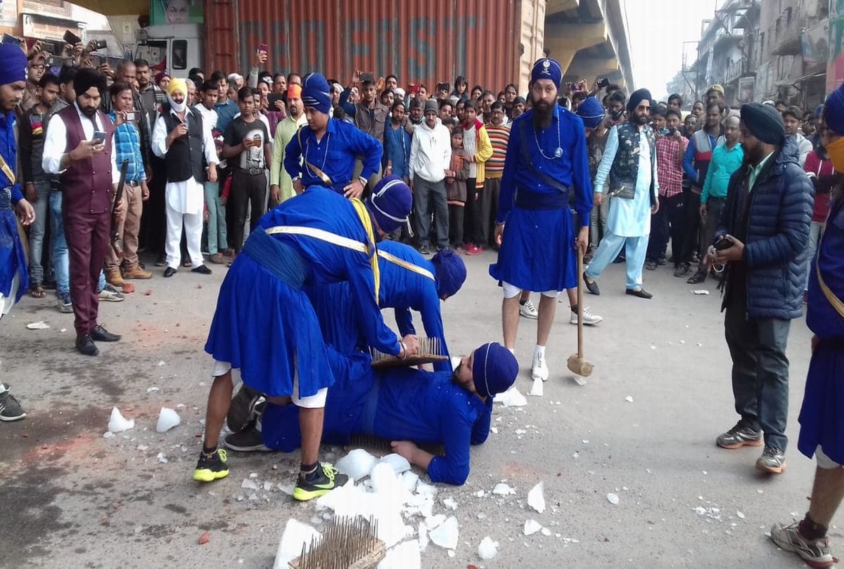 prakash parv nagarkirtan held in tundla firozabad