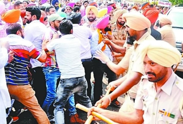 unemployed teachers will protest infront of six cabinet ministers's residence today