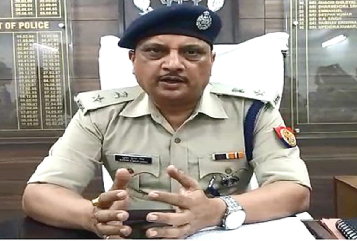 Agra Ssp 11 Police Inspector Transferd Before Up Vidhansaba Chunav 2022