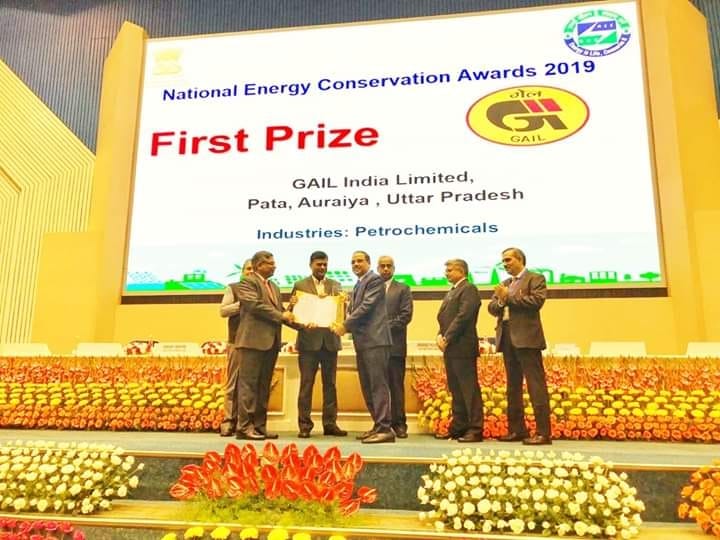 Gail Pata gets first prize for outstanding performance