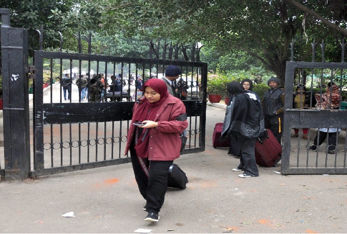 Most female students flee after jamia millia islamia violence 