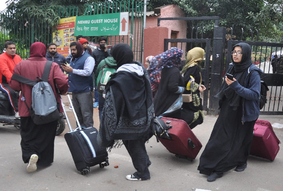 Most female students flee after jamia millia islamia violence 