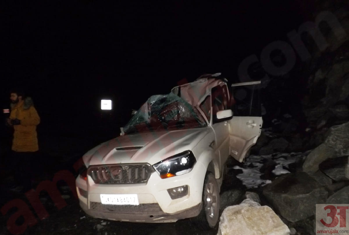 crpf dig shailendra vikram singh met an accident while stone shelling on jammu srinagar highway