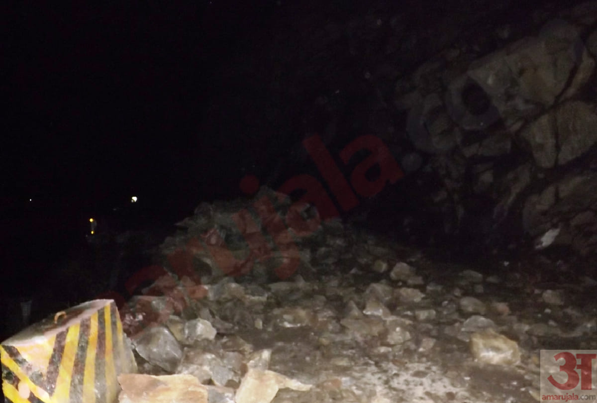 crpf dig shailendra vikram singh met an accident while stone shelling on jammu srinagar highway