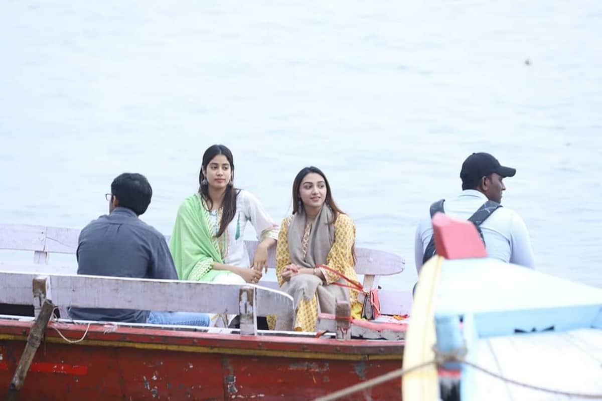 Janhavi Kapoor missing varanasi in lockdown instagram social media  video