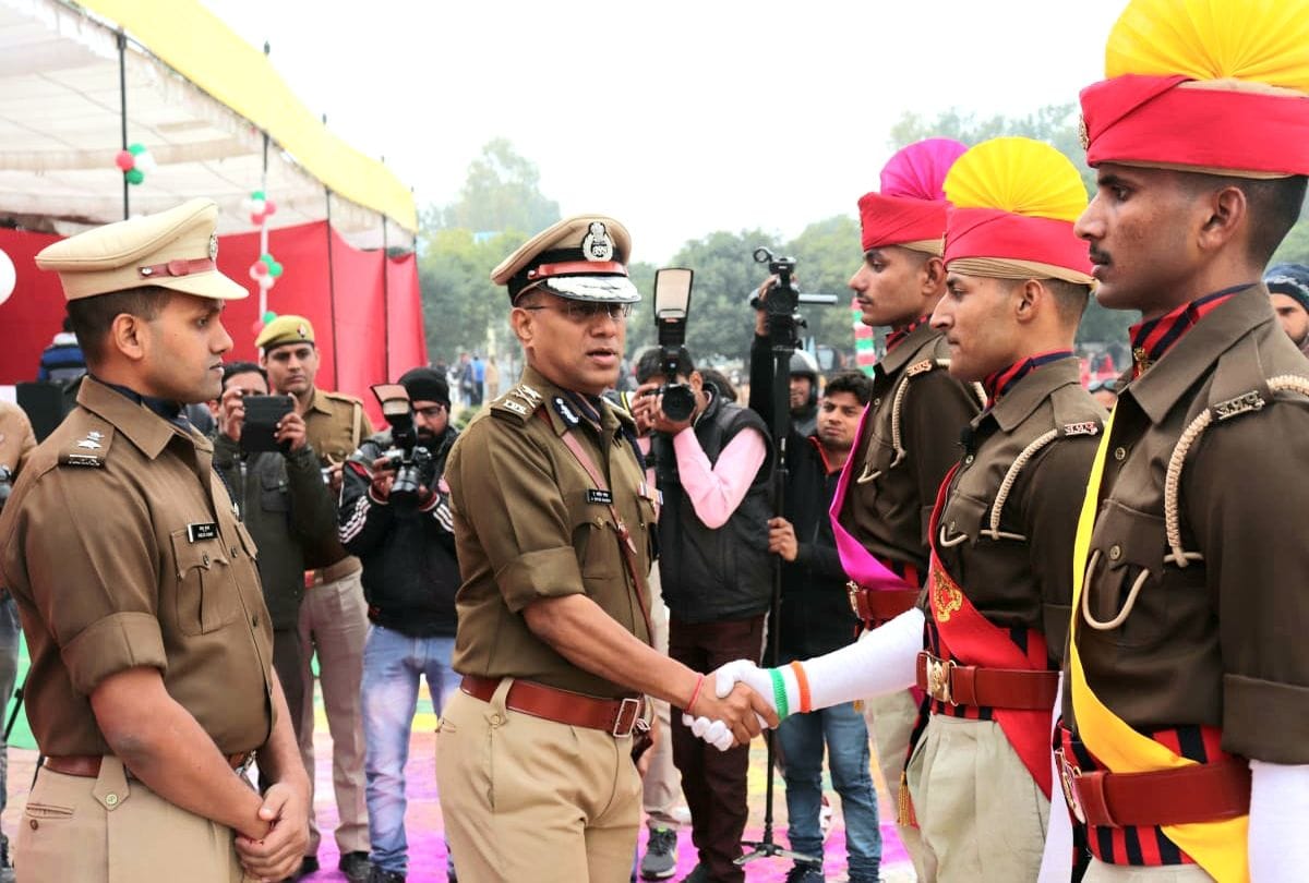 passing out parade 2019 policemen take oath in agra
