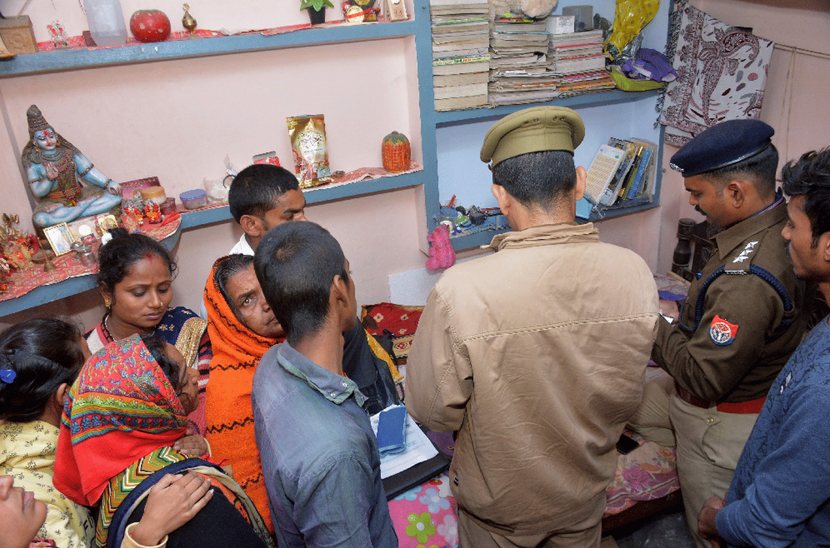Police revealed car of Preiti Teacher suicide jumped in ganga varanasi