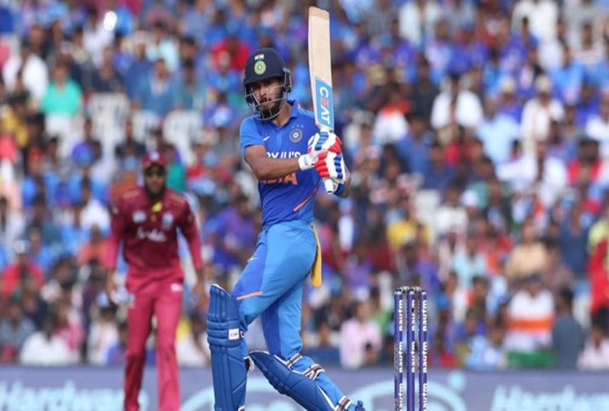 Rishabh pant and Shreyas Iyer partnership create history to break 20 year old record