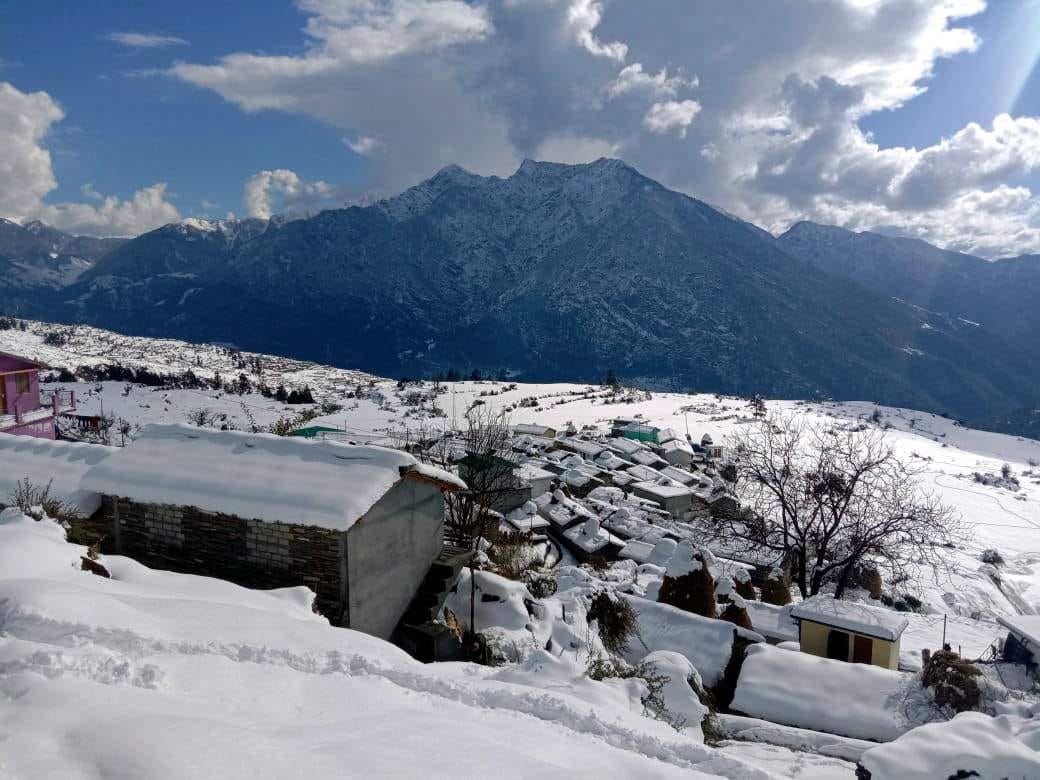 snowfall Havoc in uttarakhand