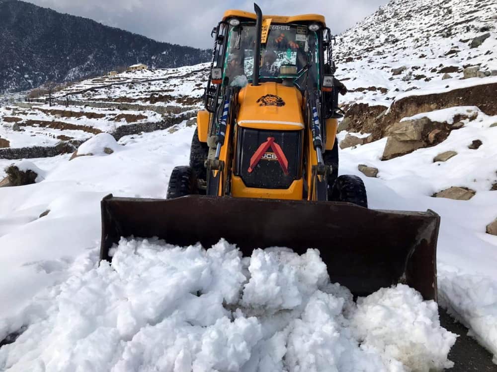 snowfall Havoc in uttarakhand