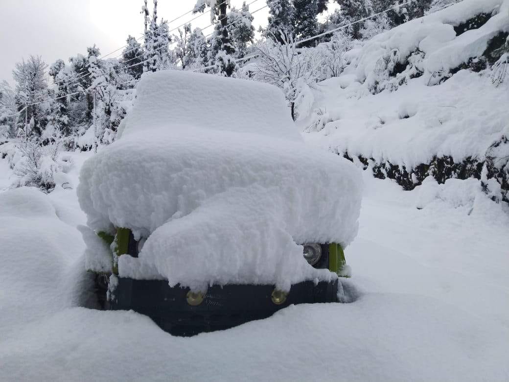 snowfall Havoc in uttarakhand