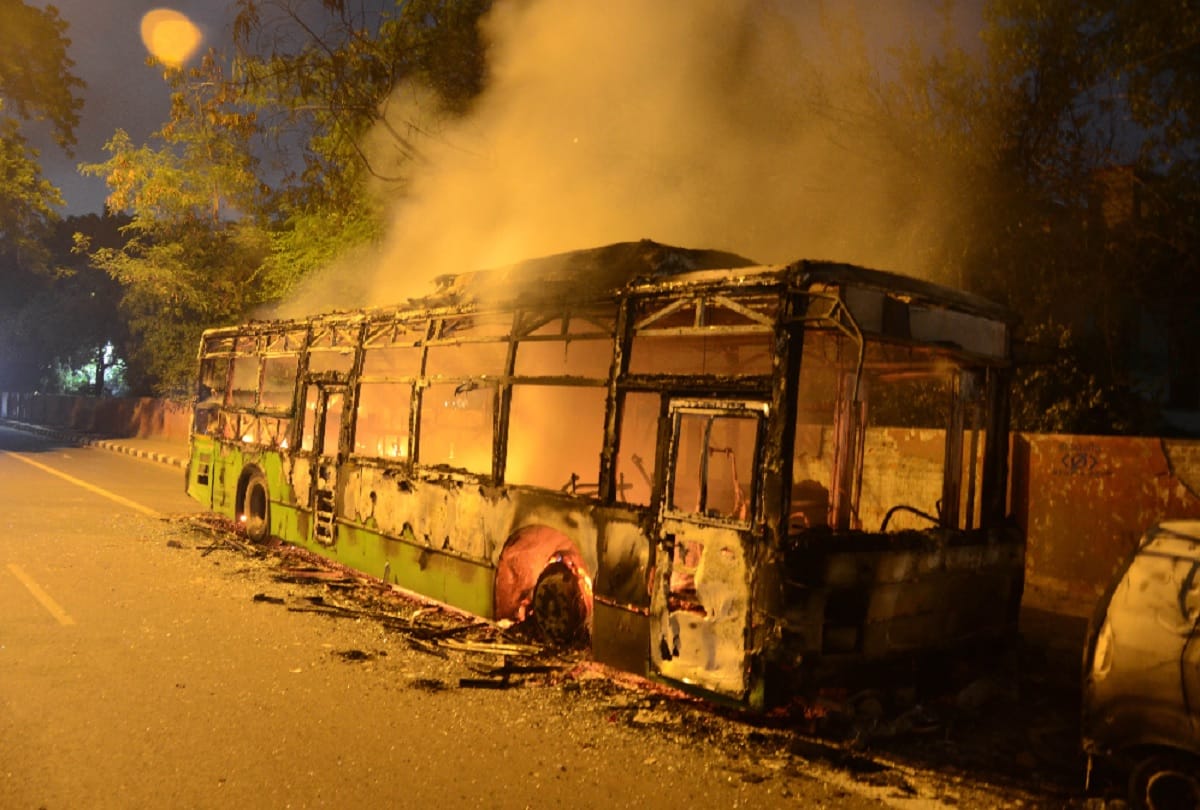 Delhi Police Says Forced to use force Police did not fire the bus