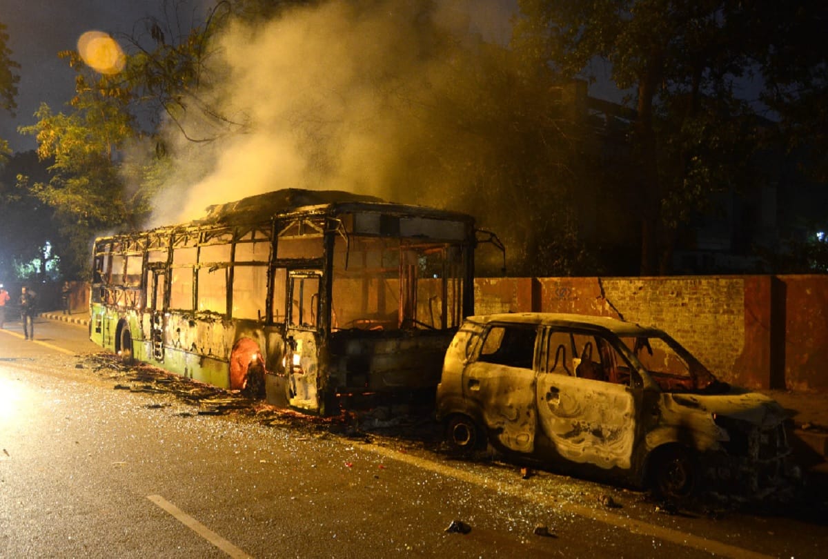 violence in delhi Tension and curfew situation occurred in Jamia Nagar