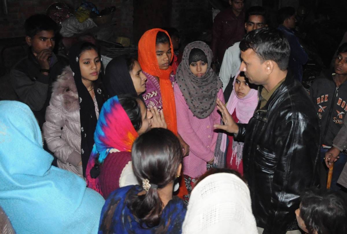 wall of third floor collapsed, a boy died and his mother injured in lucknow