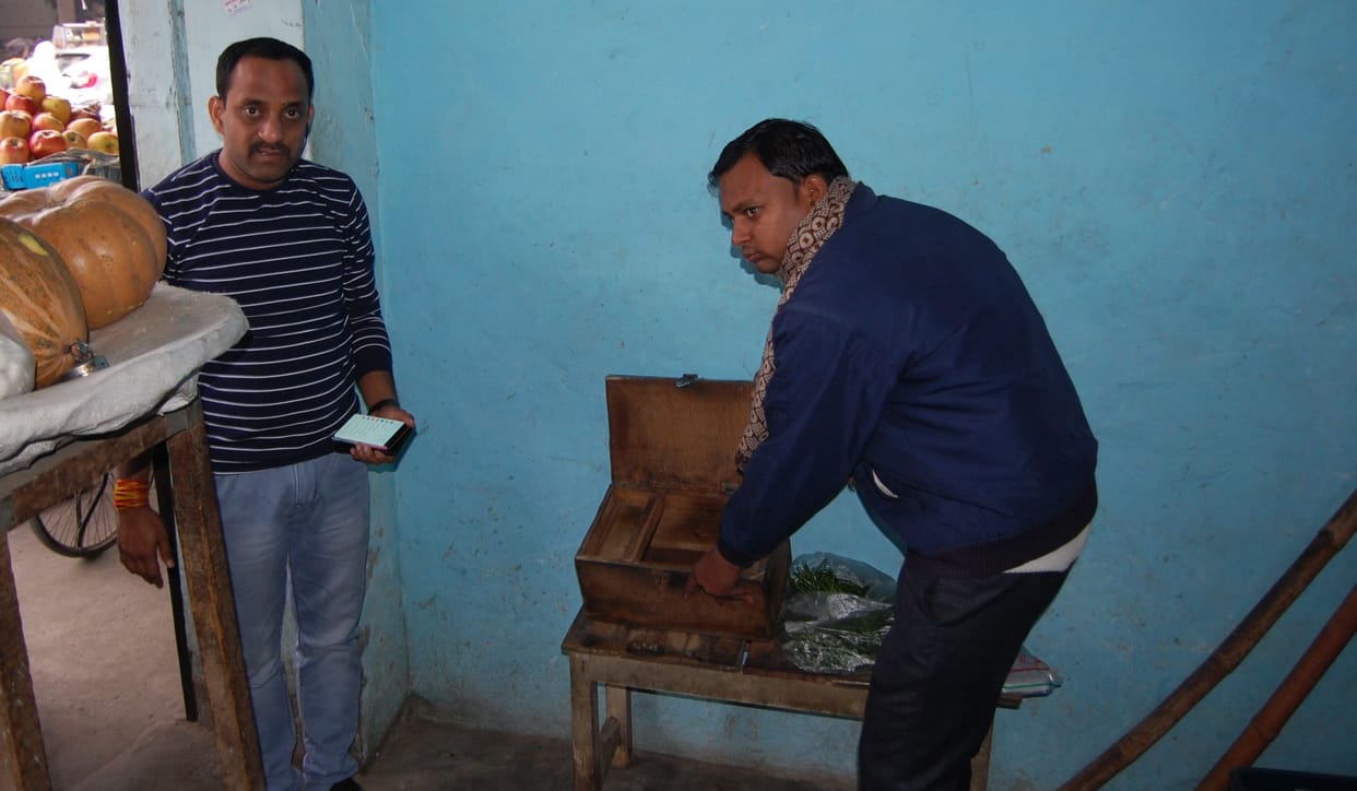 broke locks of four shops, onion also stolen