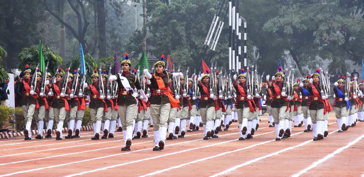 906 new constable take a pledge for security in passing out parade