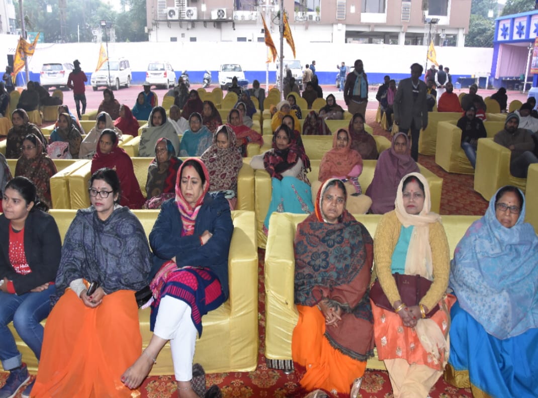 Swami Akhandanand Bhagwat Katha day 2 organise bhaiya ji daal bhaat parivar gorakhpur