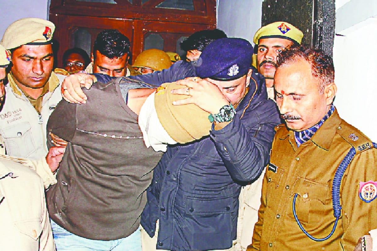 Criminal vicky tyagi was shot dead in the same manner before the murder in Bijnor court