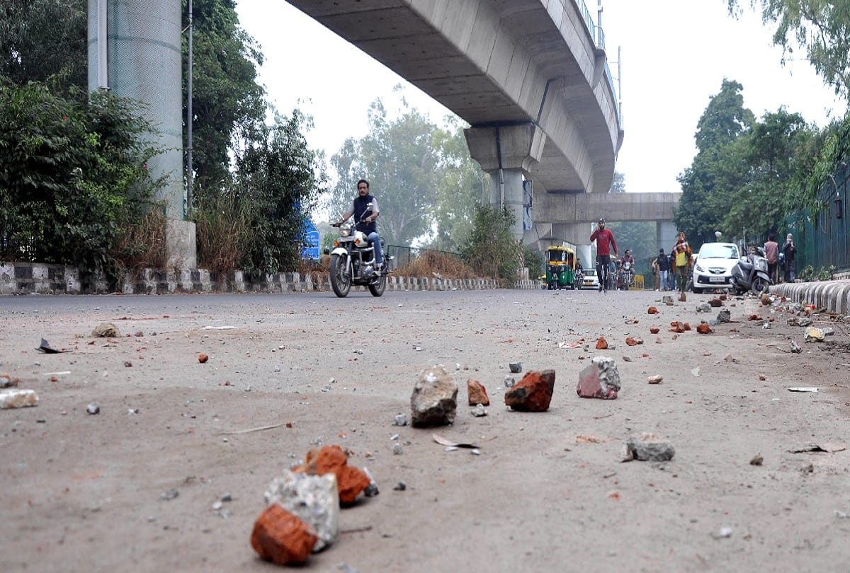 After violence Jamia people have started shifting to other places