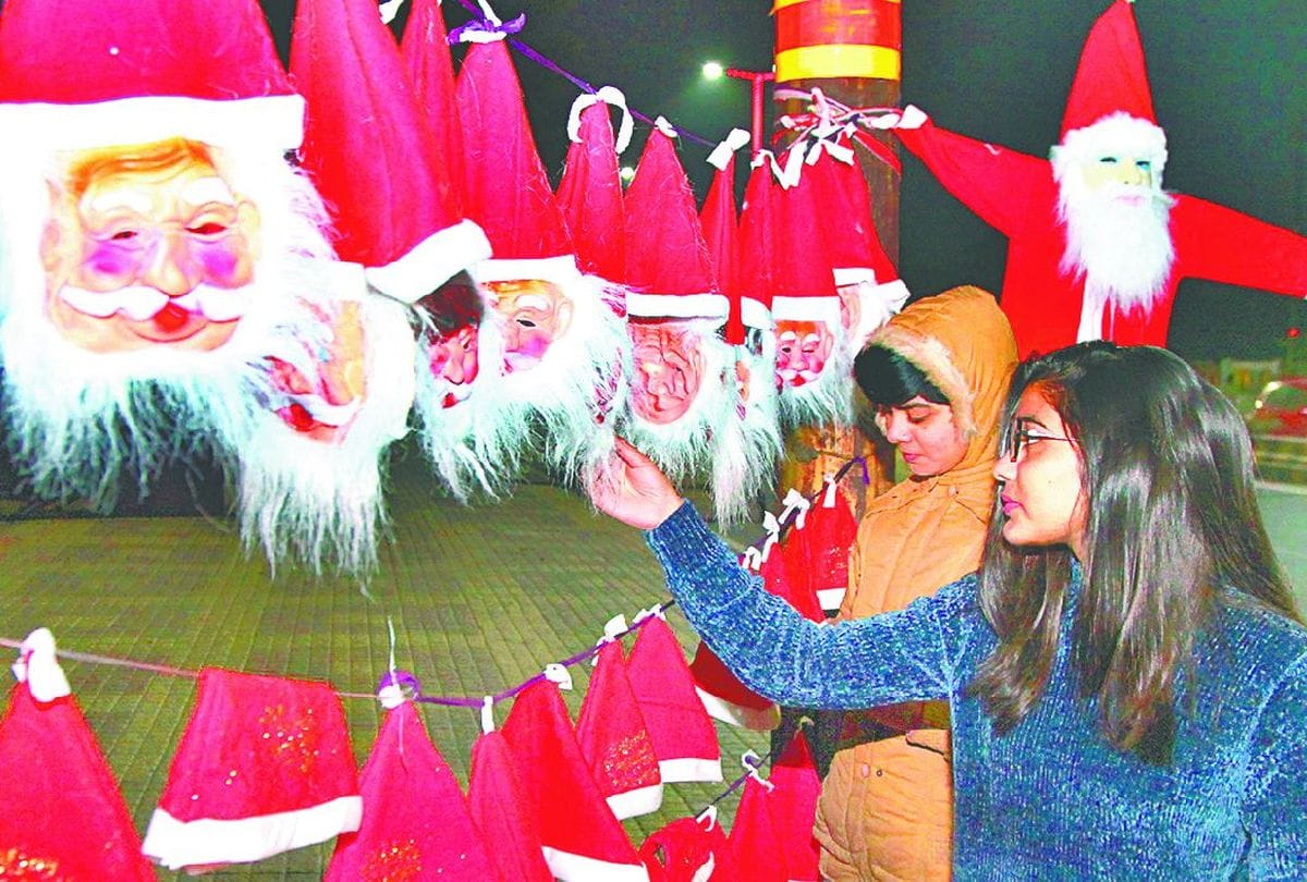 Christmas 2019 gifts markets in agra