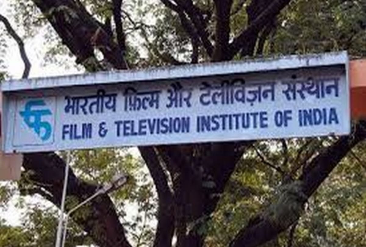 FTII 4 students go on indefinite hunger strike against academic and Entrance test JET 2020 fees hike
