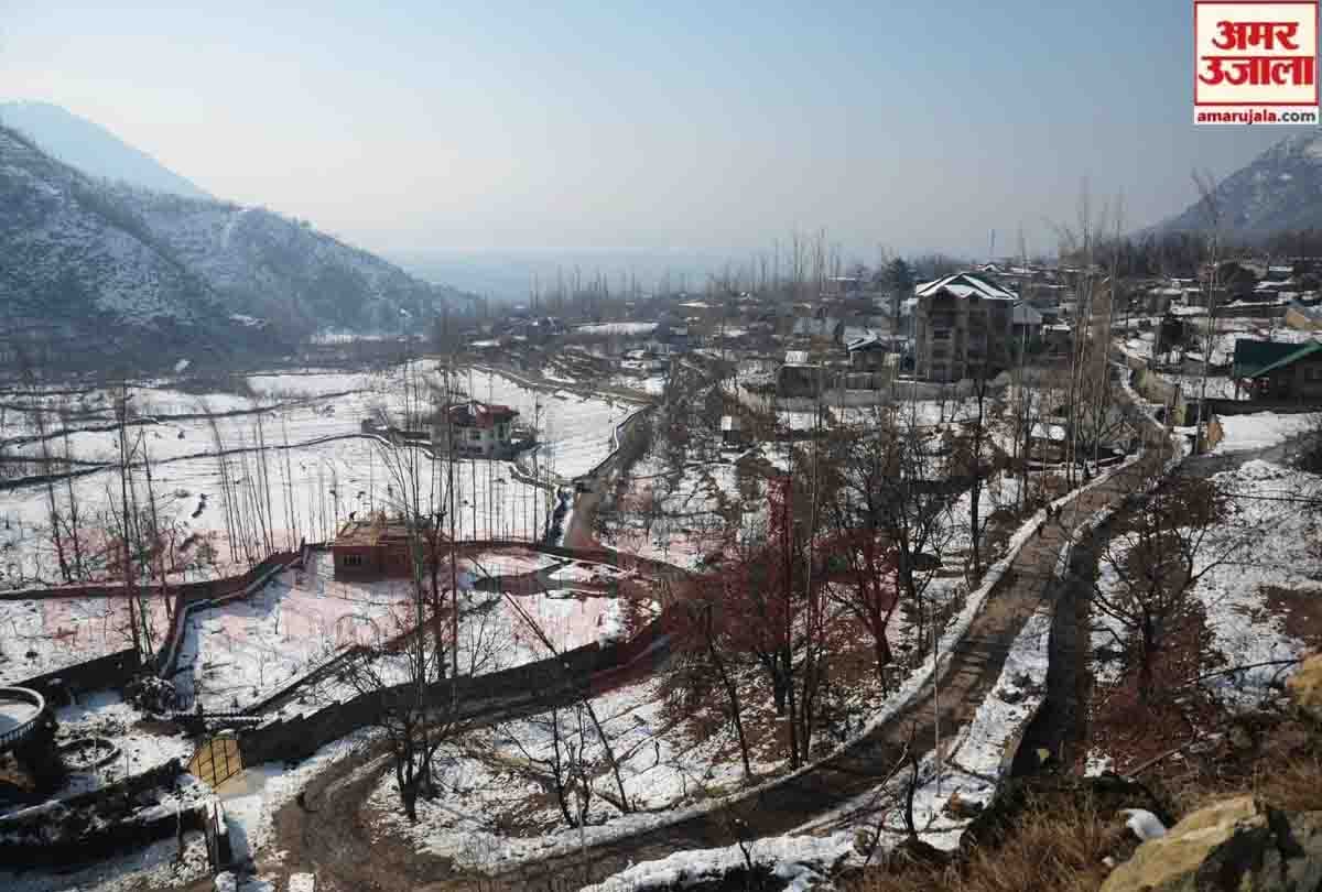 Cold wave due to heavy snowfall in Kashmir