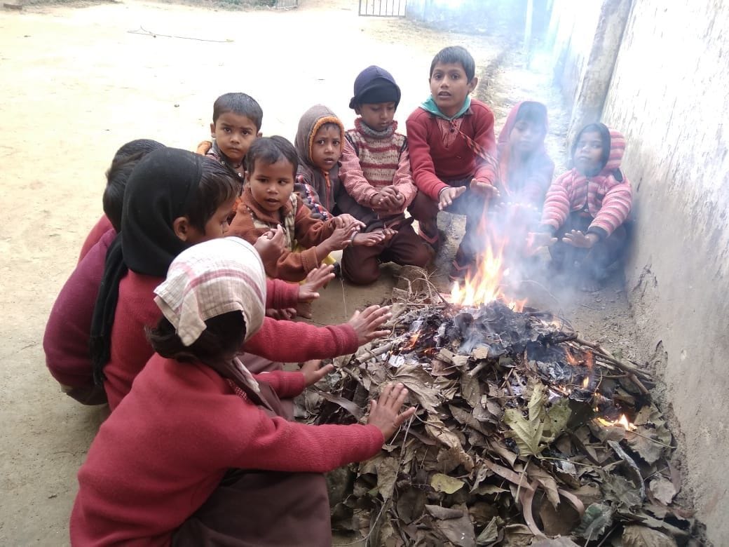 cold fast in santkabirnagar, school closed