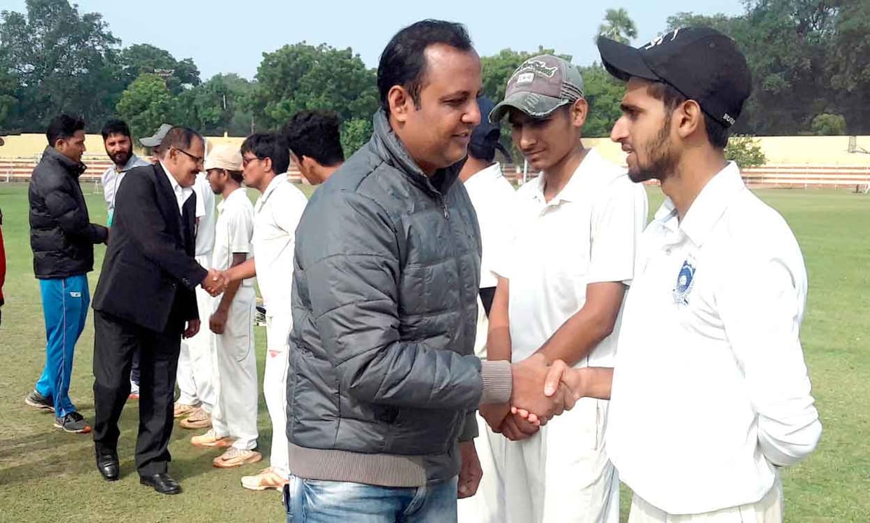 eleet club defeat's prayag zimkhana by four wickets