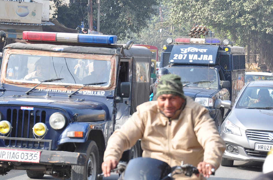 Police deployed on a rumor, flag march out