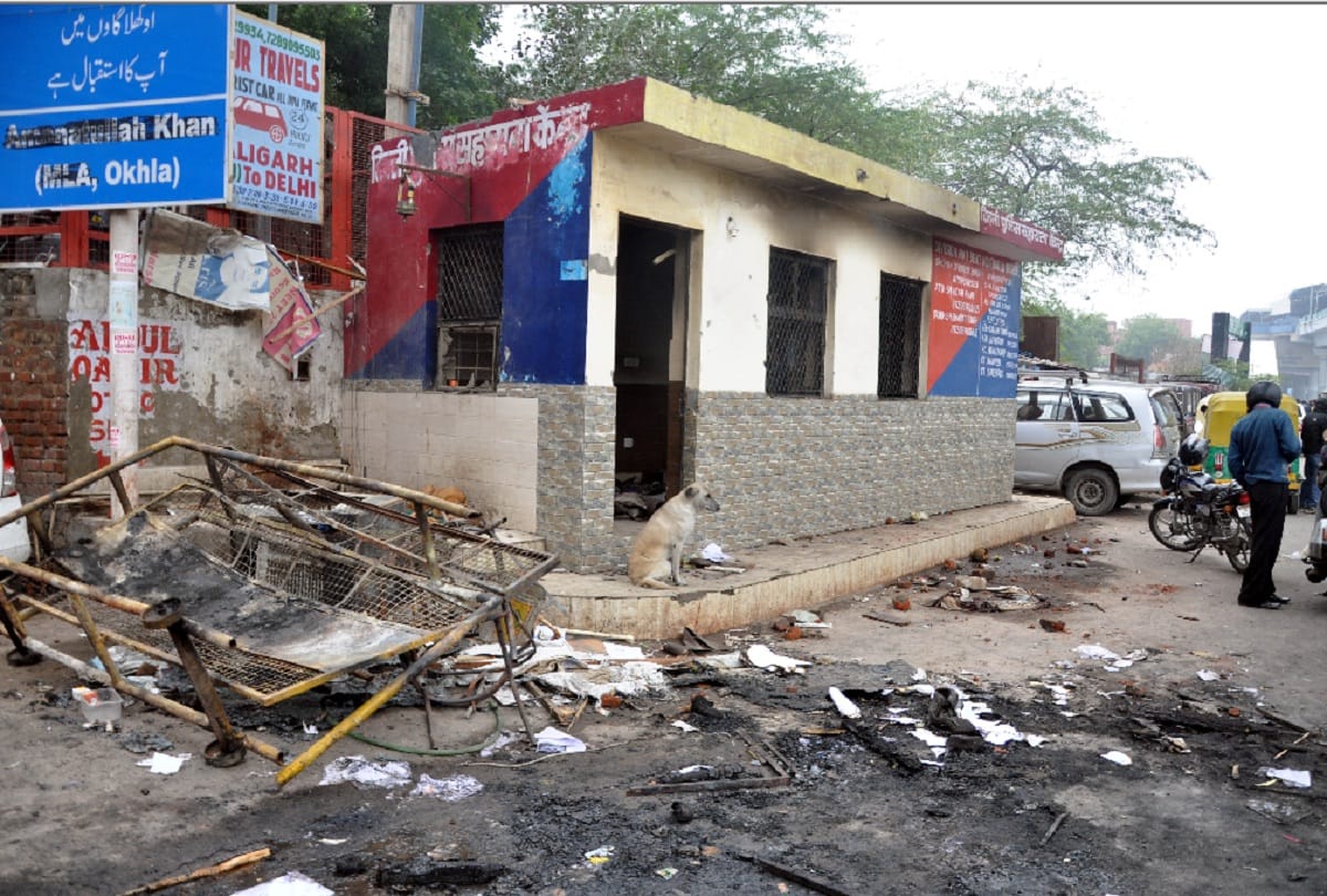 After violence Jamia people have started shifting to other places