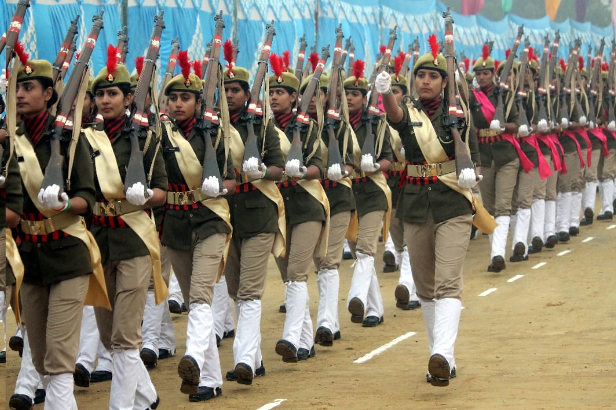 UP police passing out parade 2019, Recruiters takes oath