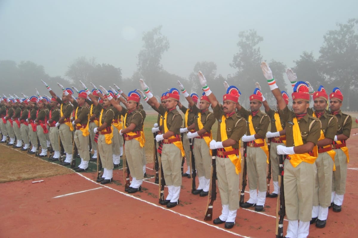 UP police passing out parade 2019, Recruiters takes oath