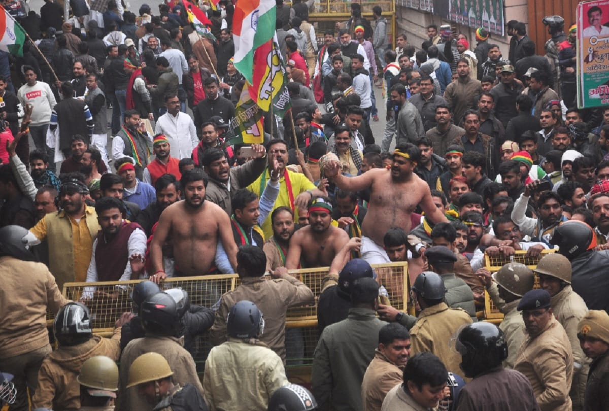Shivpal Yadav Pragatisheel Samajwadi Party workers protest over CAA in Lucknow, UP