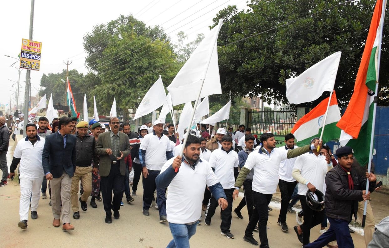 Azamgarh Mahotsav : Voluntary organizations participate in mini marathon