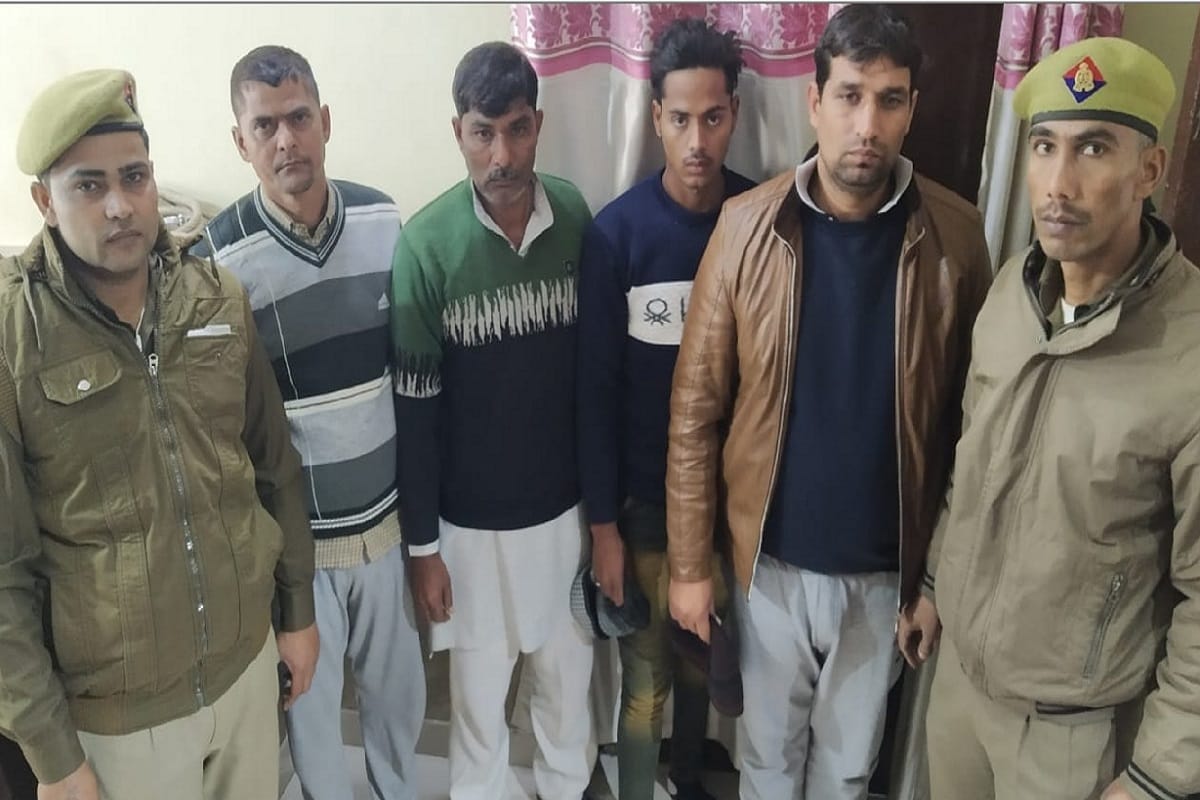 Baghpat police has four accused arrested with hemp of nine lakhs
