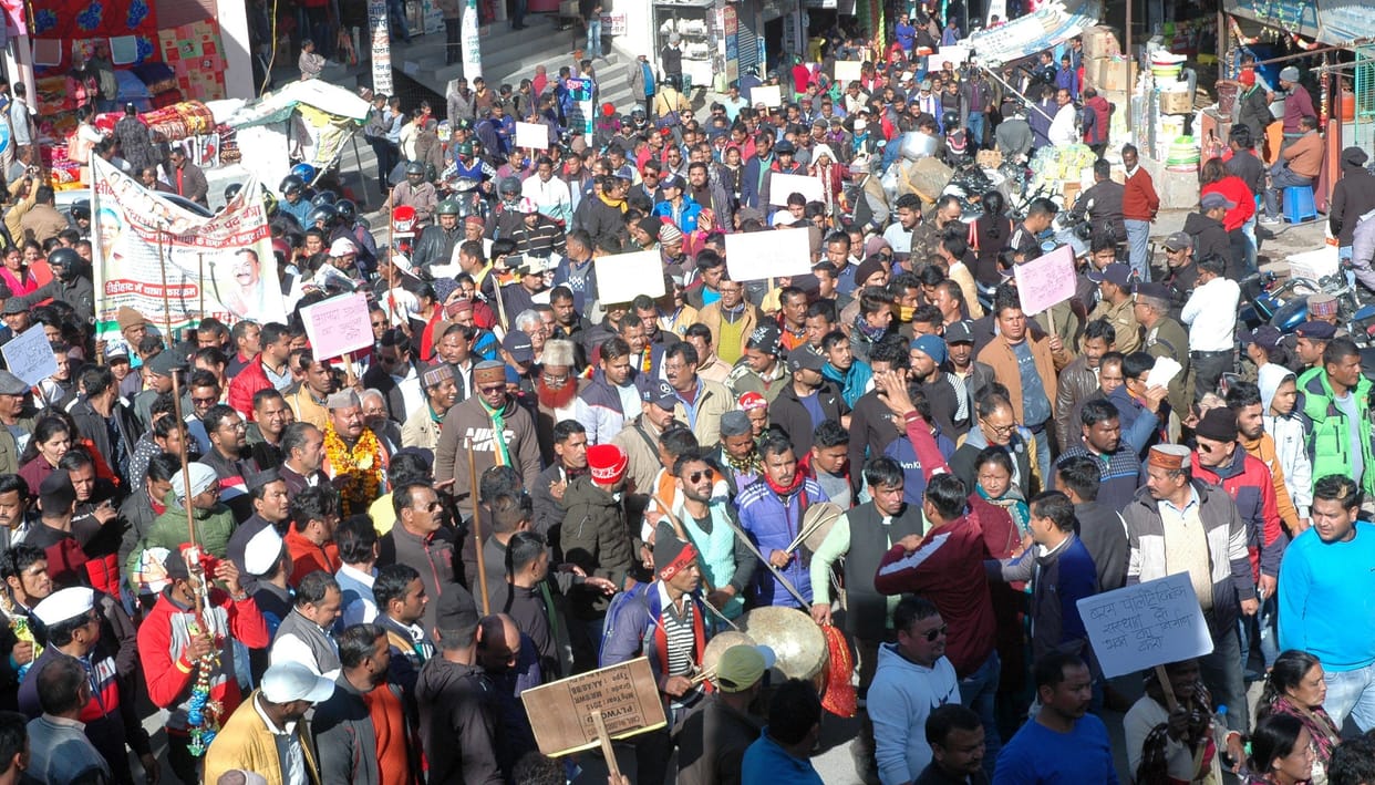 The state government left the frontier on its own