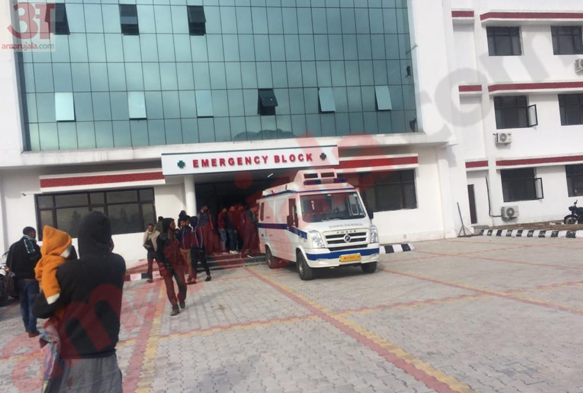 Jammu and Kashmir: Mini bus fell into ditch in Reasi, 29 people injured, 10 in critical condition